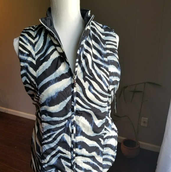 Reversible quilted vest - Picture 6 of 8